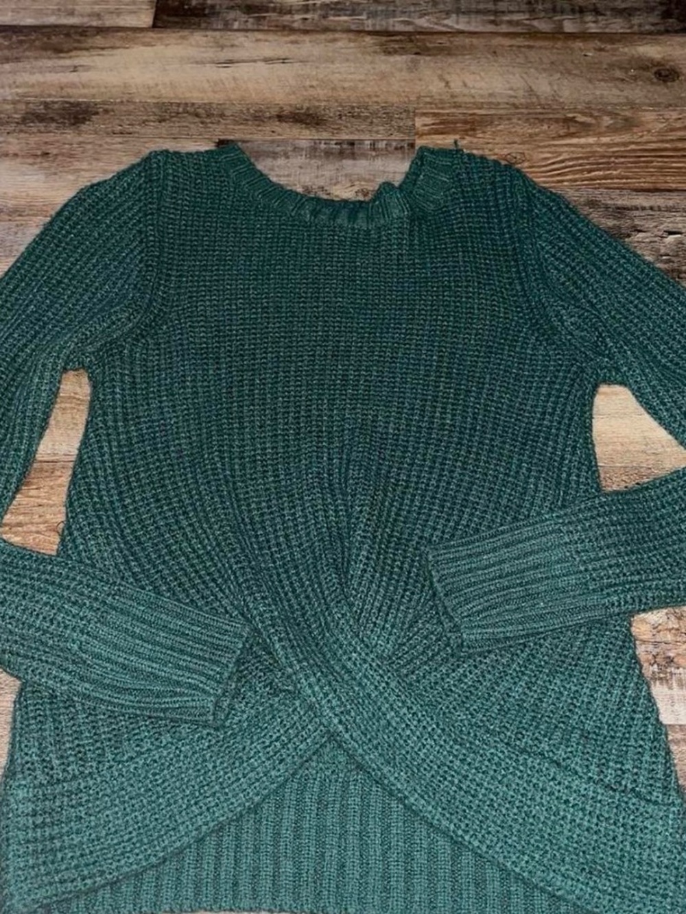 Twist-Front Crewneck Sweater in Forest Green